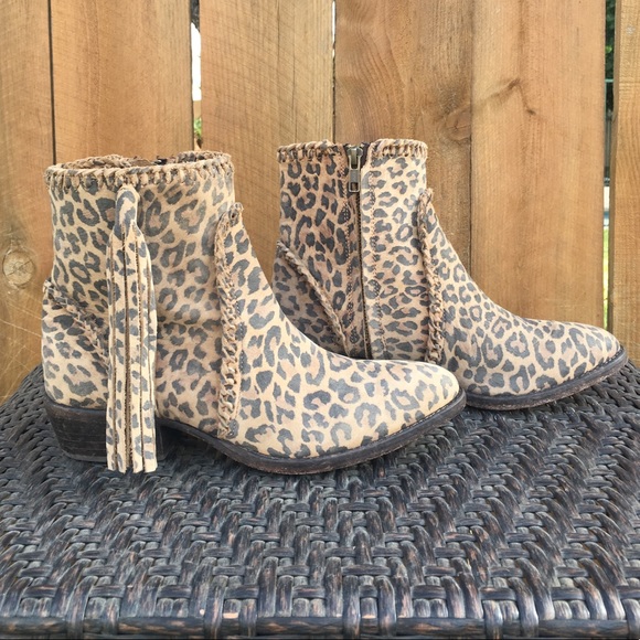 Matisse Shoes - NEW Matisse Leopard Sibel Boot With Fringe Tassel